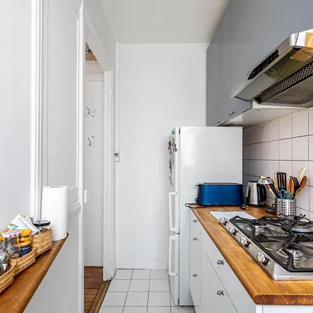 Guestready - Serene Near Le Marais Appartement Parijs